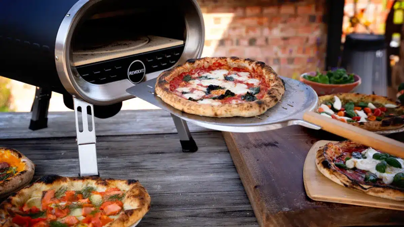 lo nuong pizza di dong so voi lo nuong truyen thong lua chon nao tot nhat cho gia dinh